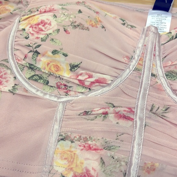 Windsor Floral Ruched Top - Small - Picture 4 of 6